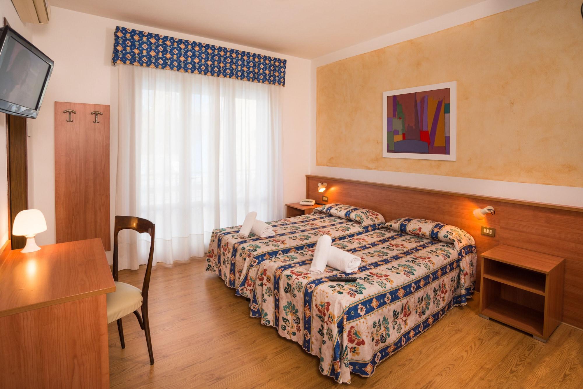 לידו די ג'סולו Hotel Azzorre מראה חיצוני תמונה